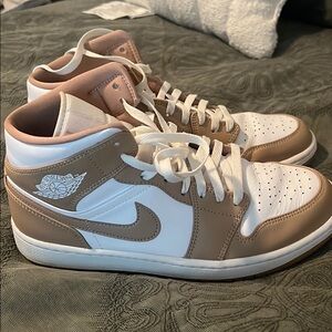 Air Jordan barely worn